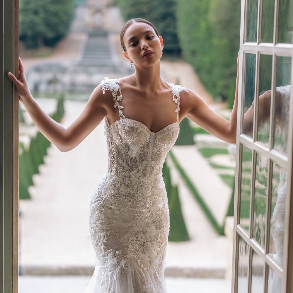 WONA Concept, ‘Jeremy’ wedding dress - Picture 4 of 7